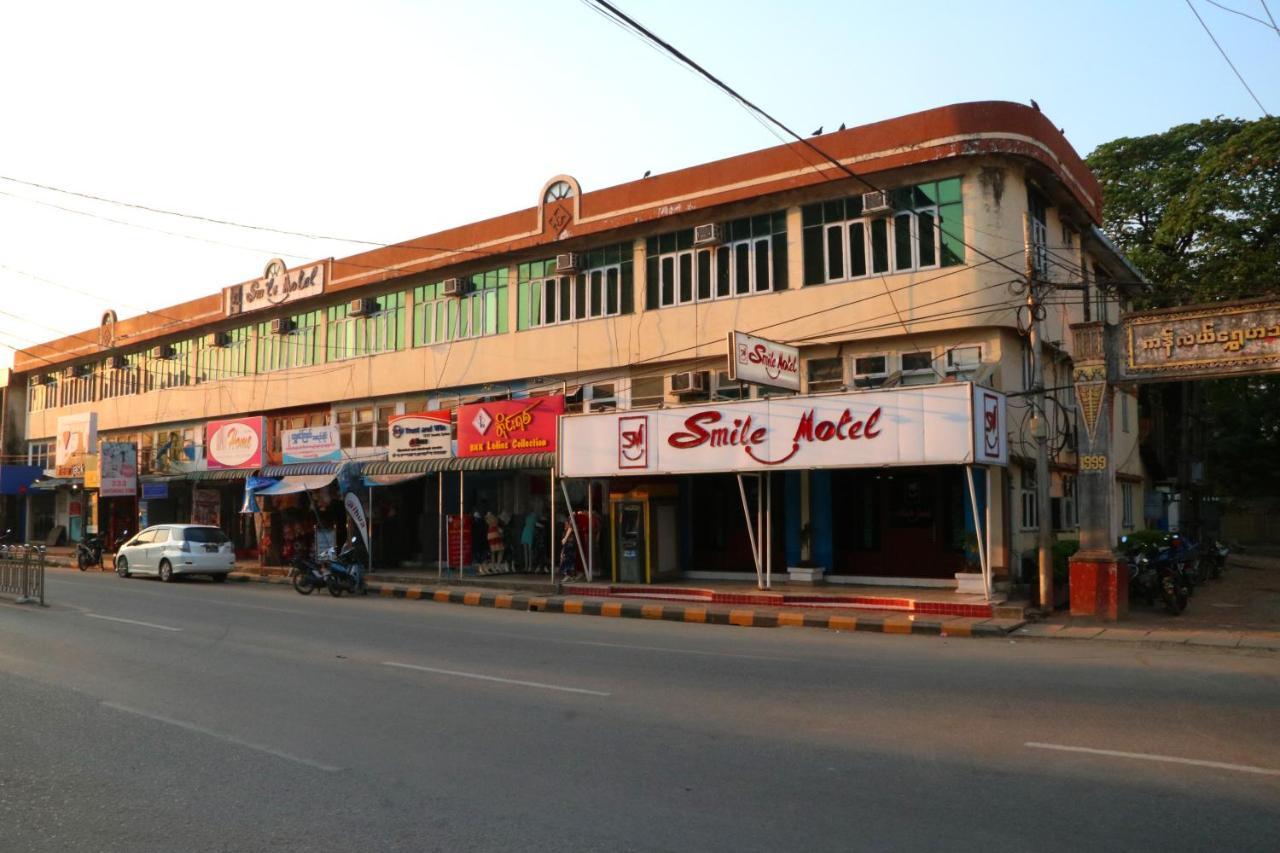 Smile Motel Pyay Eksteriør billede